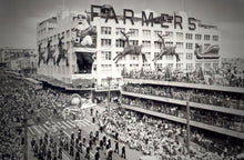 Load image into Gallery viewer, Auckland Santa Old Farmers Building
